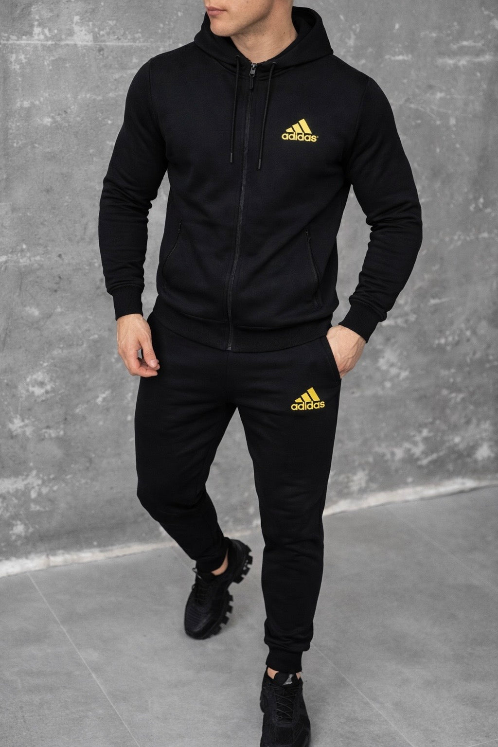 adidas sportinis kostiumas