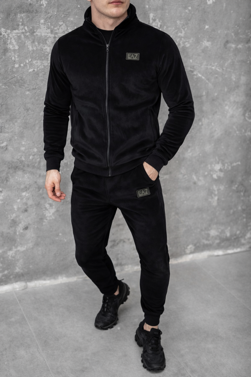 EA7 emporio armani veliūrinis kostiumas